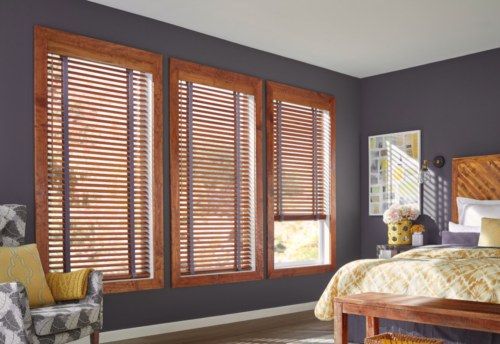 Natural wood horizontal blinds